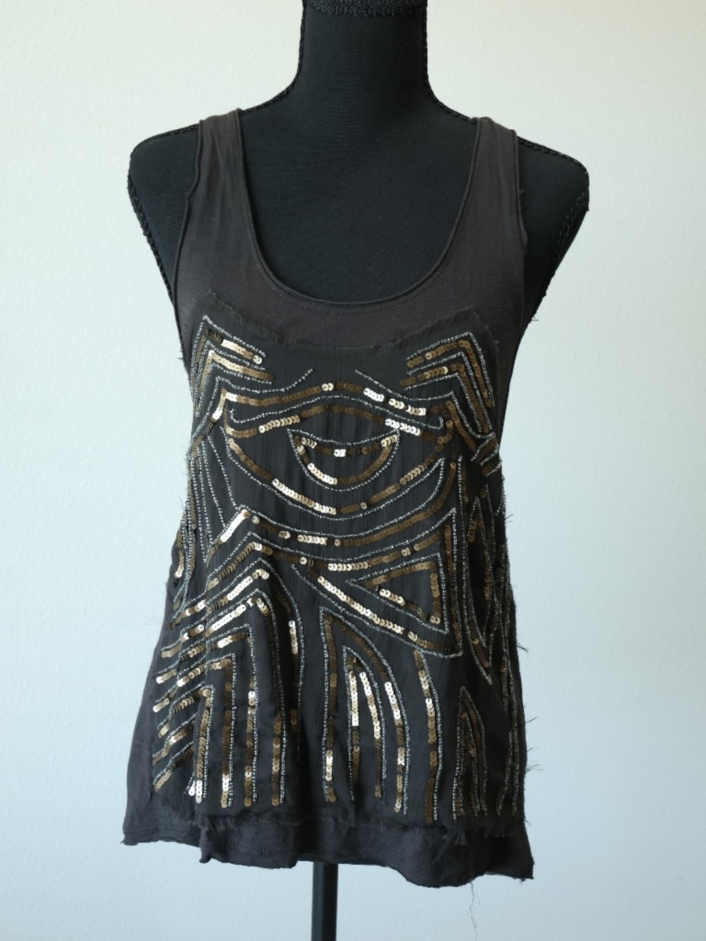 Kimchi Blue / Urban Outfitters sequined swing tank